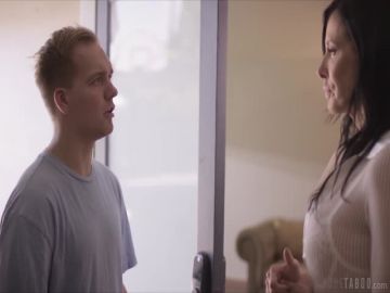 13 12 2022 Reagan Foxx - Returned