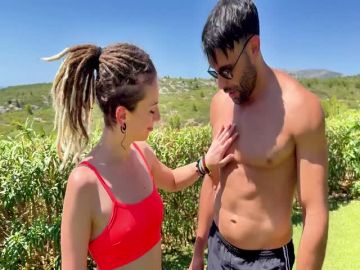 JacquieEtMichelTV Eva Confuses Physical Practices 12 07 2025