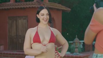 Nicole Kitt, Natalie Brooks - Lucy Lotus Strike A Pose 25 01 2026