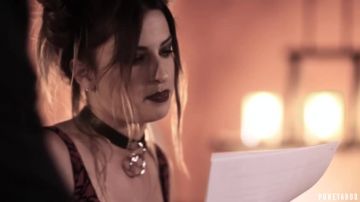 Kristen Scott - The Grade