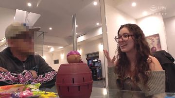 Leana Lovings - American Babe Gets The Taste Of Japanese PORN