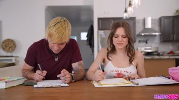 Melia Avelin, Rose Carter - You And I Should Share Your Stepsis 18 06 2026