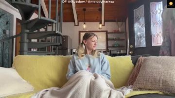 Melody Marks - Walked In When Step Sis Was Touching Herself On The Cabin Couch