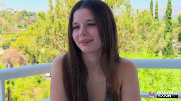 Carly Kiss - Takes A Big Cock Outdoors 13 10 2026